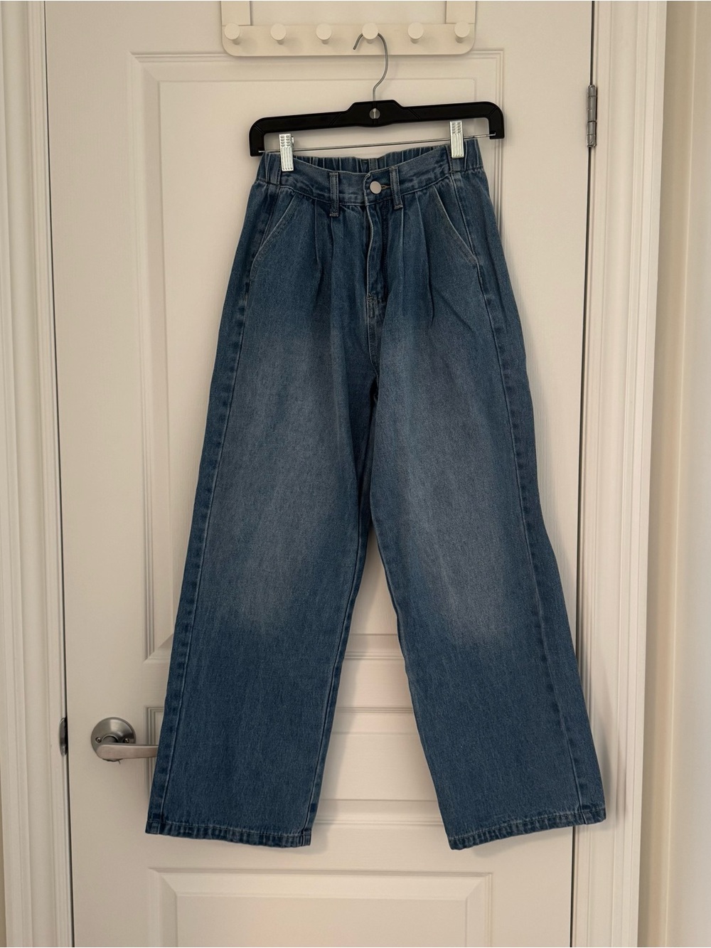 NWOT Wide Leg High-Waist Blue Jeans
